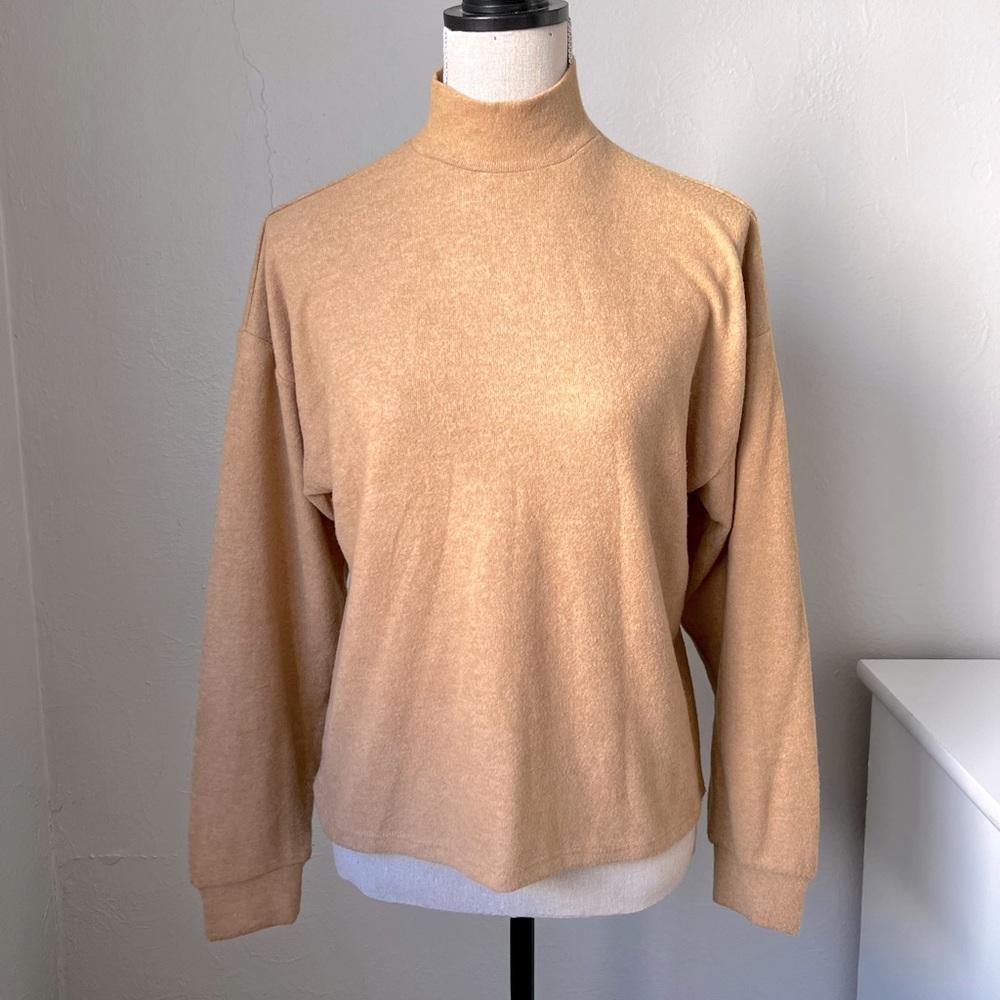 Forever 21 Mock Turtleneck Size small